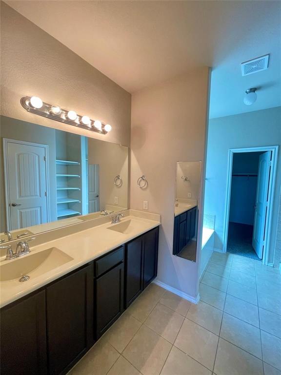 Carter Ranch-Phase III The - Residential Lease