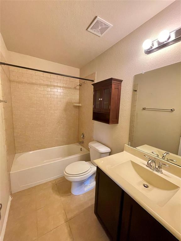 Carter Ranch-Phase III The - Residential Lease