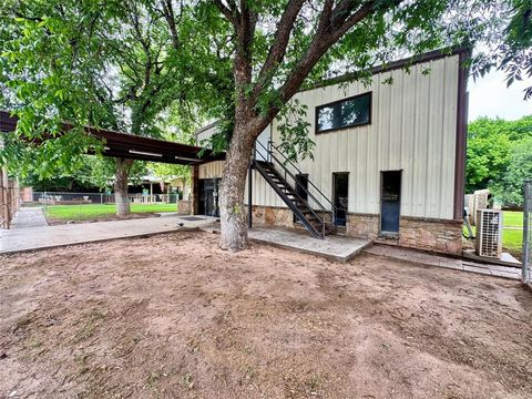 321 N West Street Buffalo Gap TX 79508