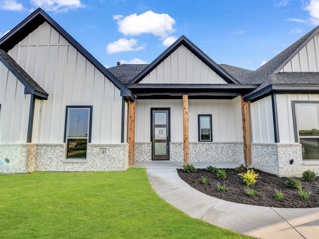 1032 Lilly Lane