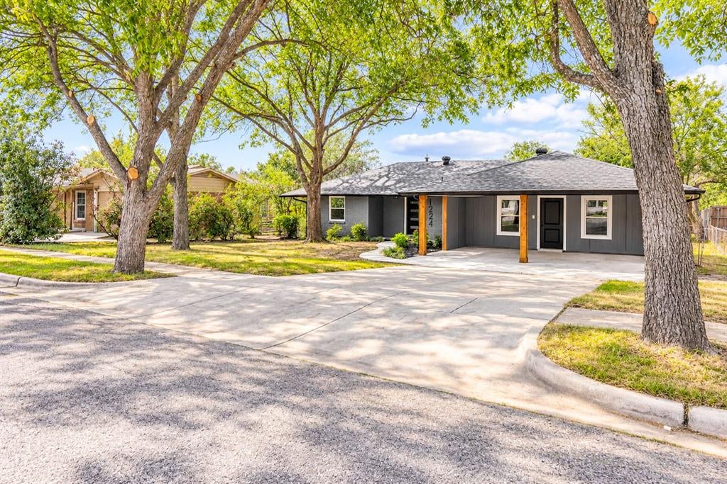 1224 Bellaire Drive