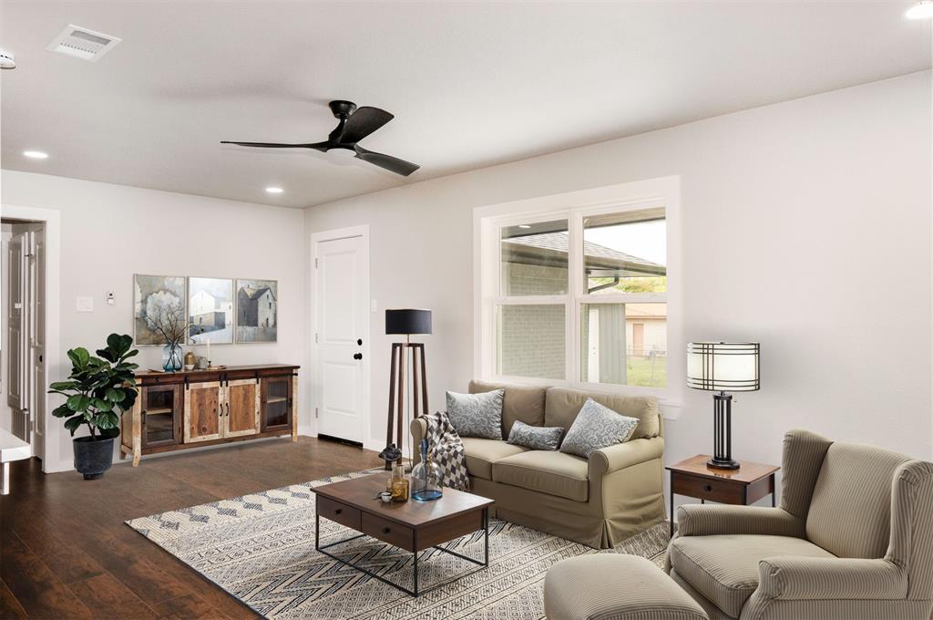 1224 Bellaire Drive