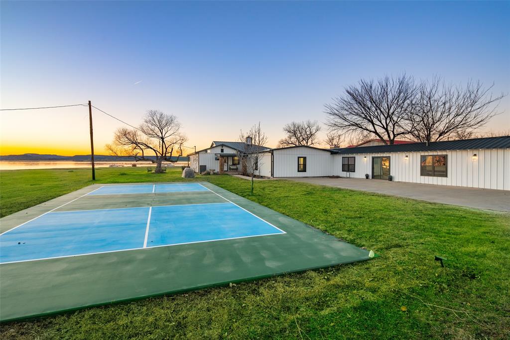 1169 Willow Road