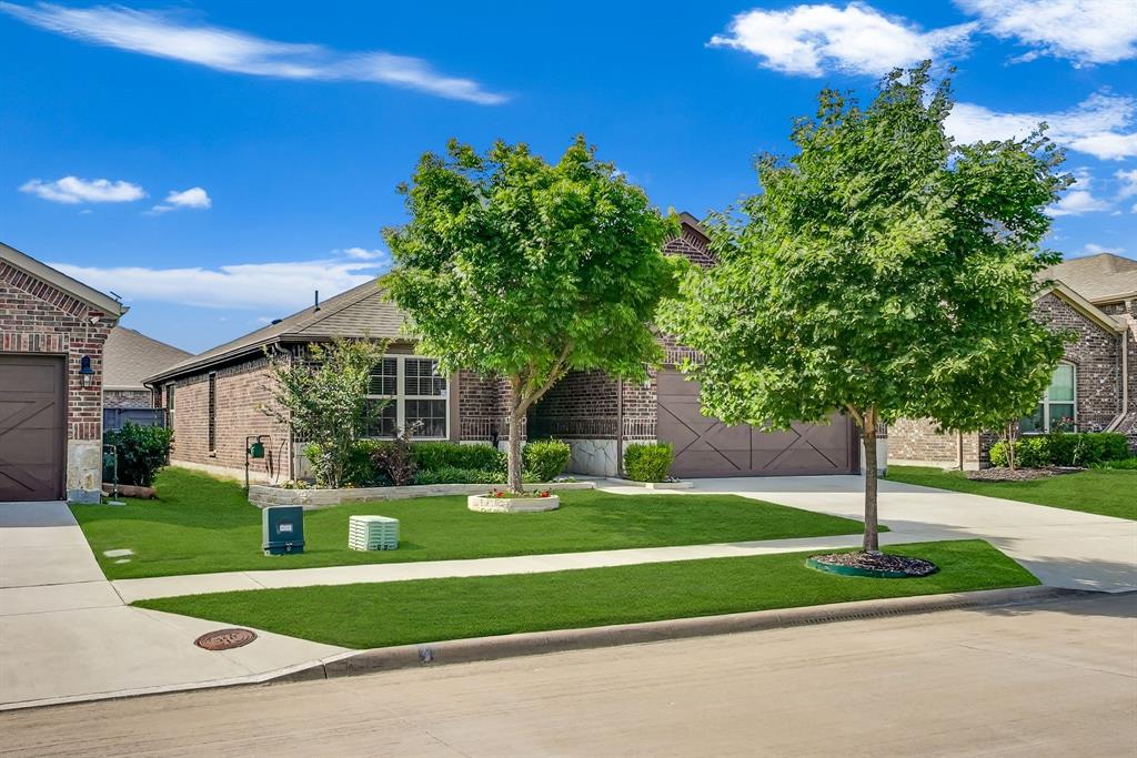 1528 Grassy Knoll Trail