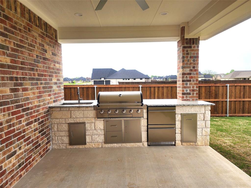 Lake Country Crossing - Residential