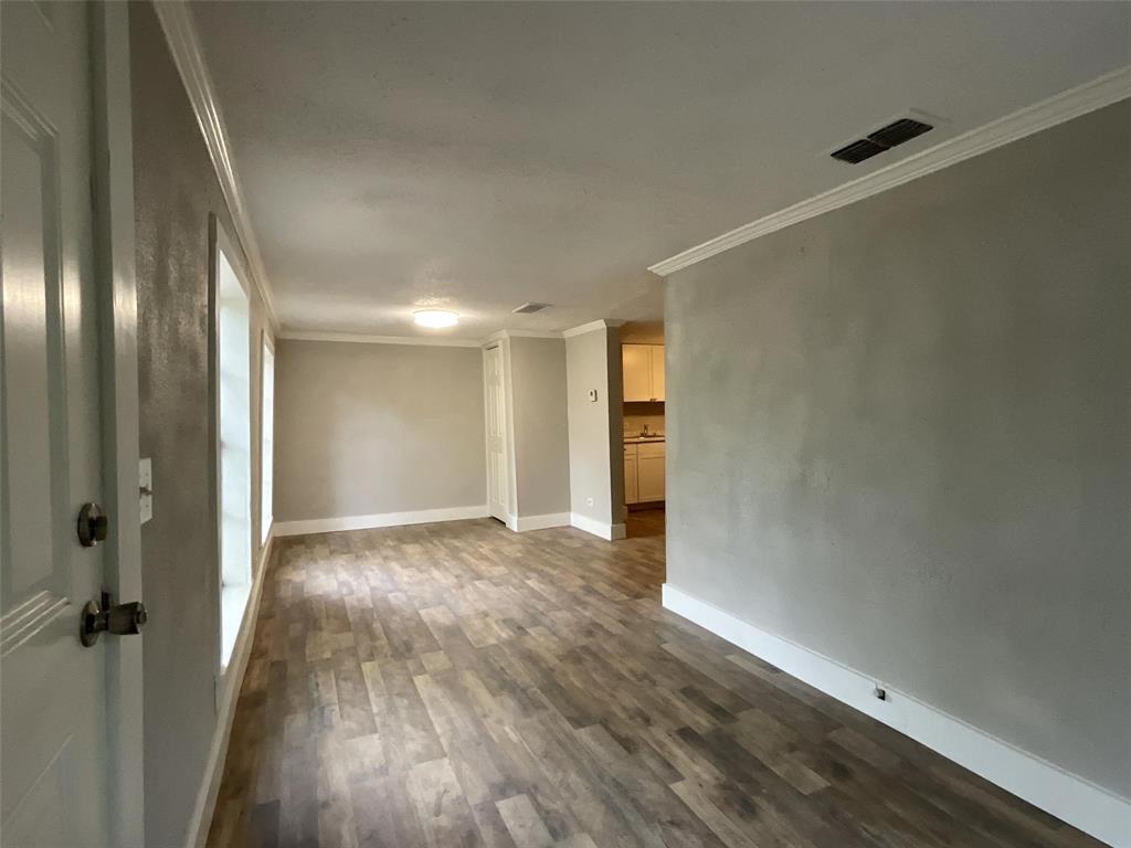 560 Athens Street 580 - Photo 4