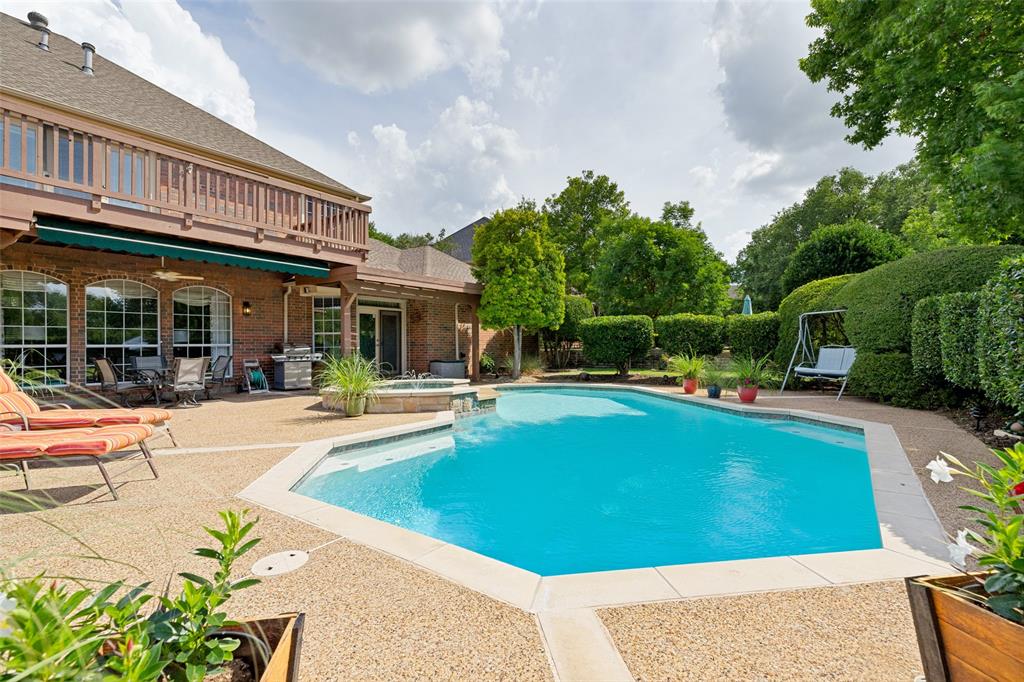 2712 Brookside Lane