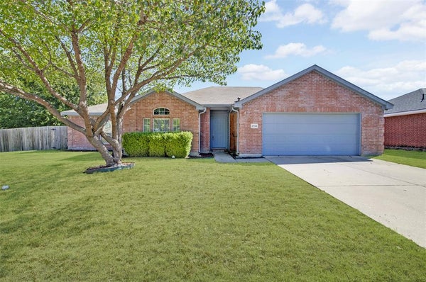 2724 DOUGLAS DR, MCKINNEY, TX 75071 - Image 4f4c044c4f2ae3e12e22521be4441f75/471069258