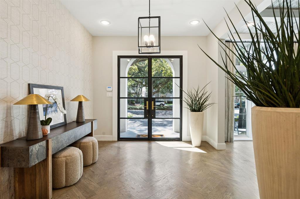 3548 McFarlin Boulevard