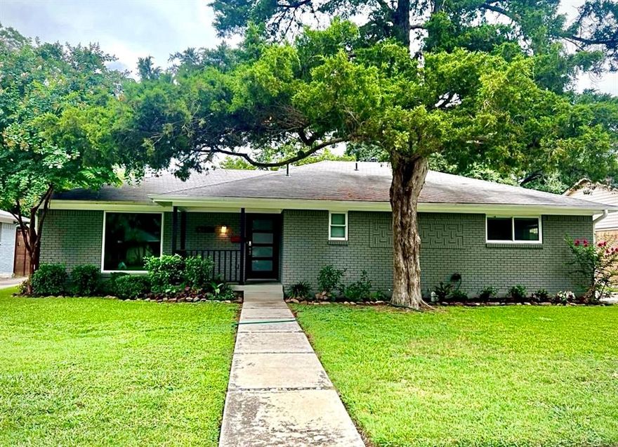 Beautifully updated 3 bed 2.5 bath in highly desirable Merriman Park.  Minutes from shopping and White Rock Lake, this property is in the heart of Merriman Park. The kitchen and full bathrooms were updated in 2024 with new tile, quartz countertops and new modern fixtures.  The open floor plan offers separate dining area, large living room with gas fireplace and breakfast bar seating.  The updated kitchen includes a stainless steel gas range, microwave, dishwasher, refrigerator, a large pantry and extra large counter space for breakfast bar seating.  An adjacent 9x10 bonus space could be great for a work-from-home situation, school homework stations or a traditional breakfast nook. The utility room accommodates a full size washer and dryer and offers cabinets and counter space.  A huge flex room at rear of the house has tile flooring, access to outside patios, multiple storage closets and an adjacent half bathroom.  Primary bedroom en-suite has updated bathroom with a modern shower, dual sinks and two walk-in closets.  Relax on one of two patios in the large grassy backyard surrounded by a privacy fence with an electric gate.