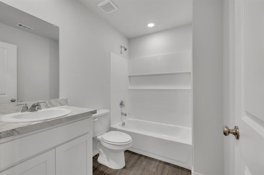 Treaty Oaks - Residential Lease