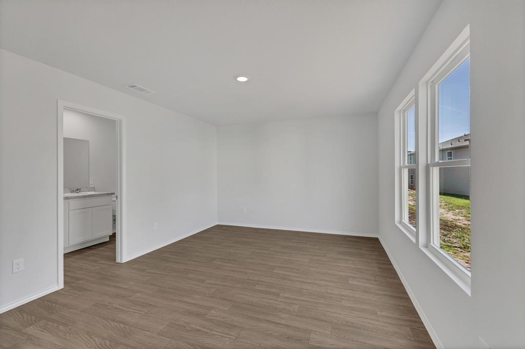 Treaty Oaks - Residential Lease