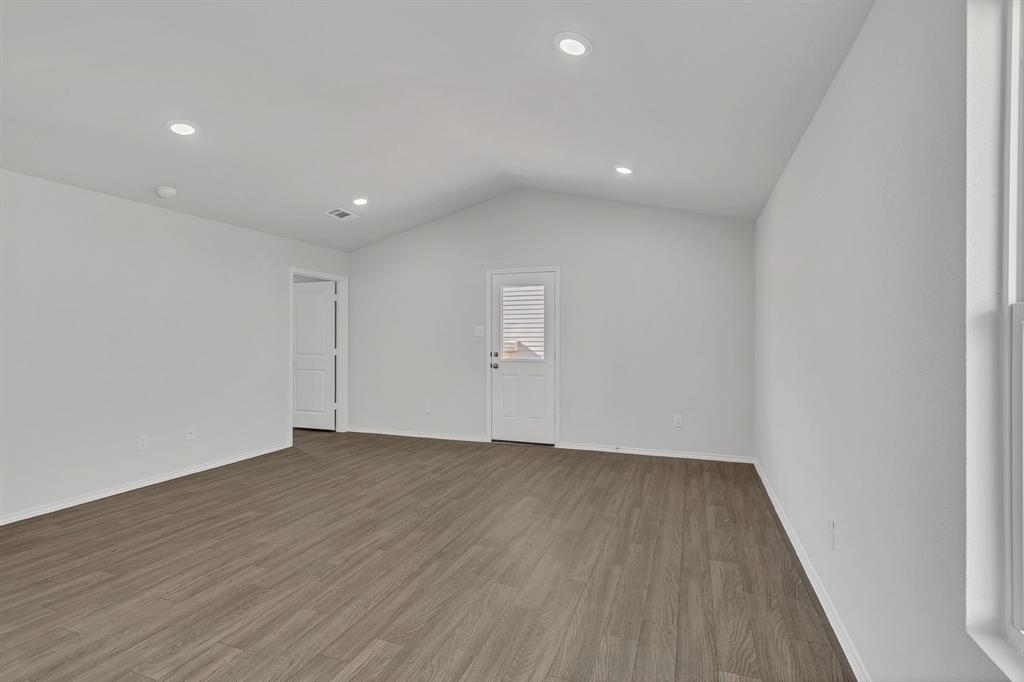 Treaty Oaks - Residential Lease