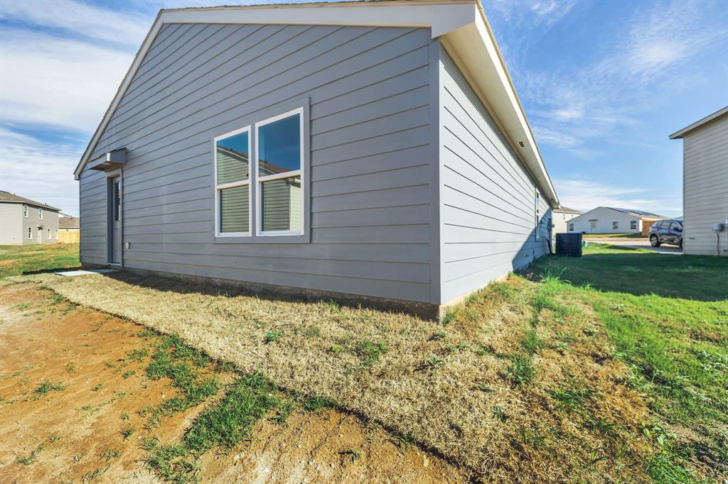 Treaty Oaks - Residential Lease