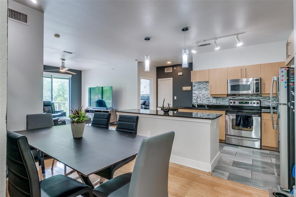 4414 Cedar Springs Road 209