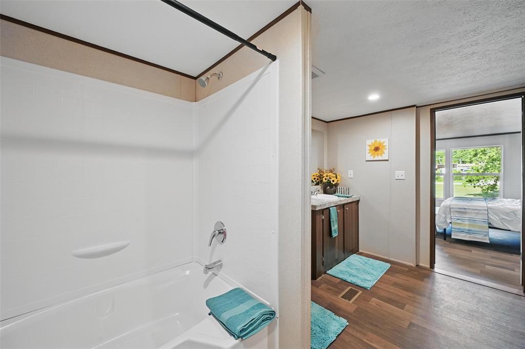 Briar Oaks Ranchett - Residential