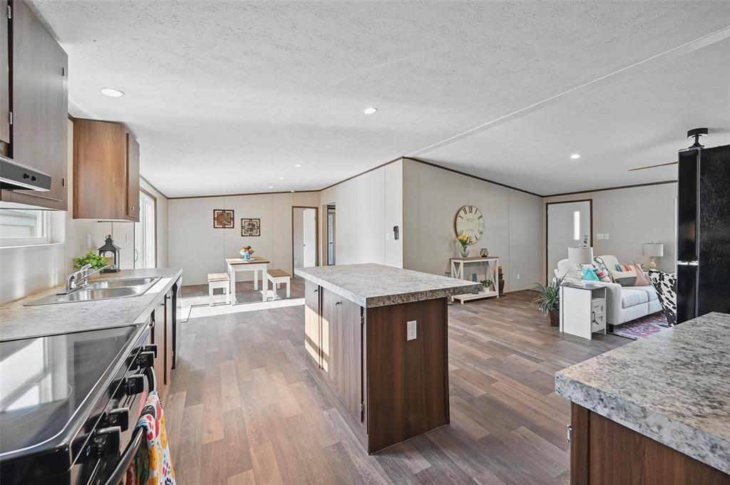 Briar Oaks Ranchett - Residential