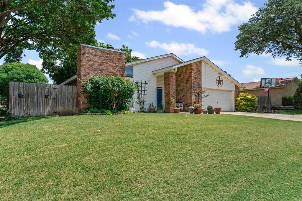 9944 Farmington Drive