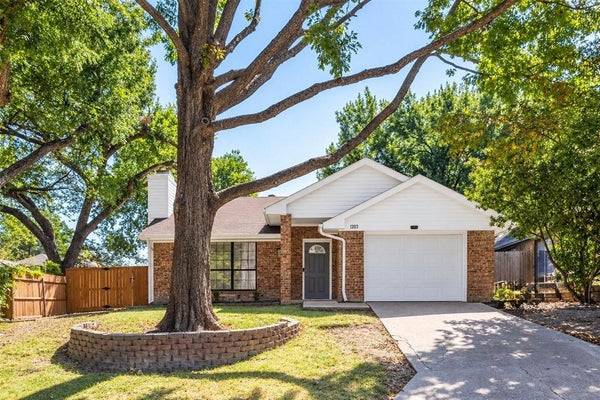 1203 S COLLEGE ST, MCKINNEY, TX 75069 - Image 4f6331dcff11a3239ad2d6814e4ef536/3052253595