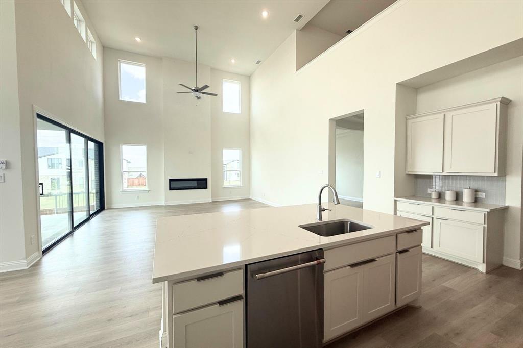 817 Headwaters Drive