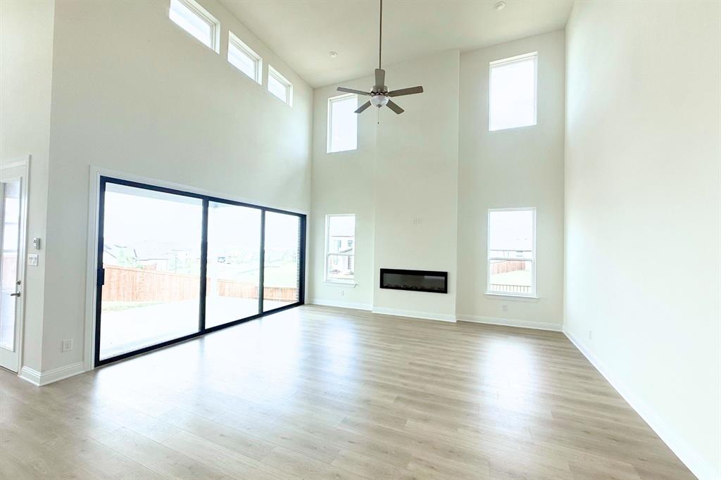 817 Headwaters Drive