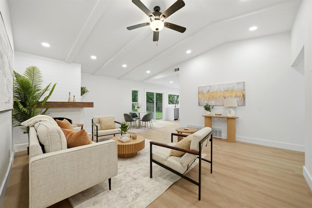 1209 Briarcove Drive