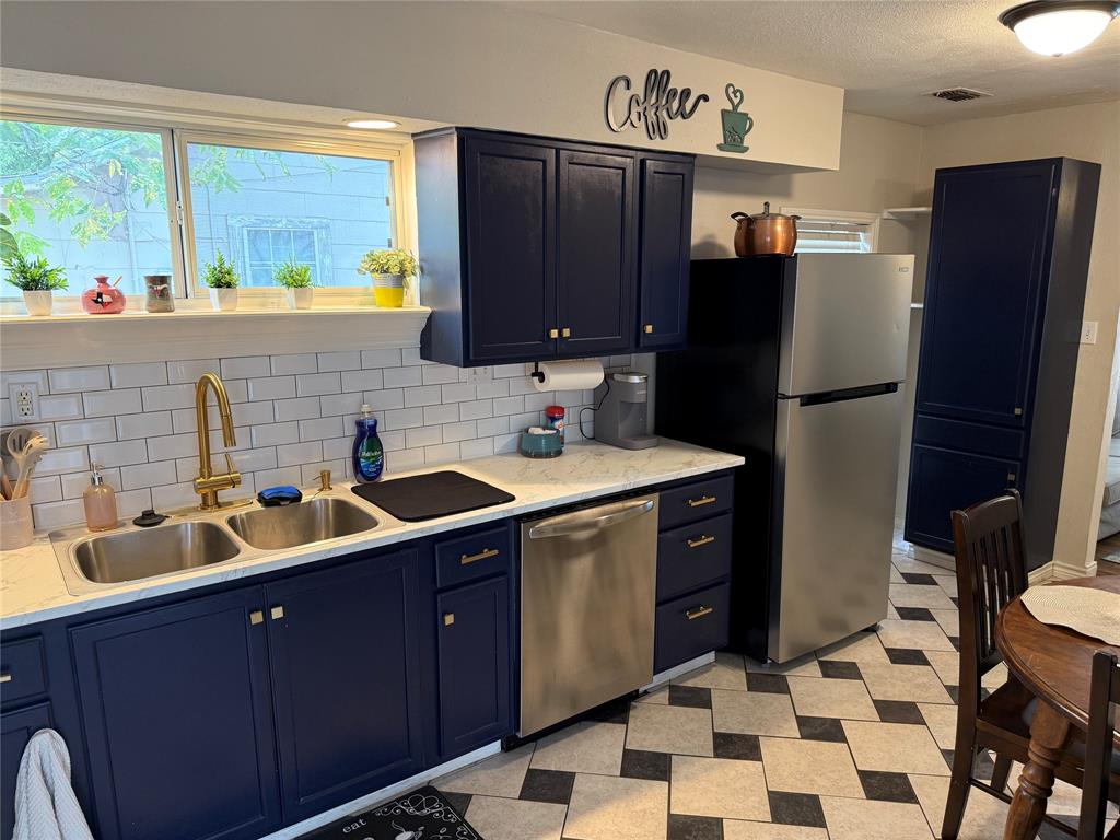 Riverside Drive Add - Residential