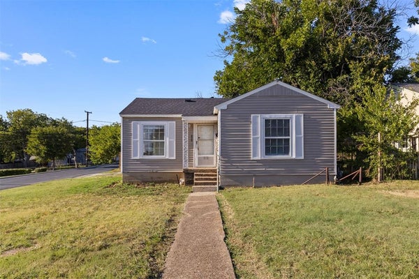 838 DALWORTH ST, GRAND PRAIRIE, TX 75050 - Image 4f698d3ca5ee2b2d41f1d156cfa6c923/408228351