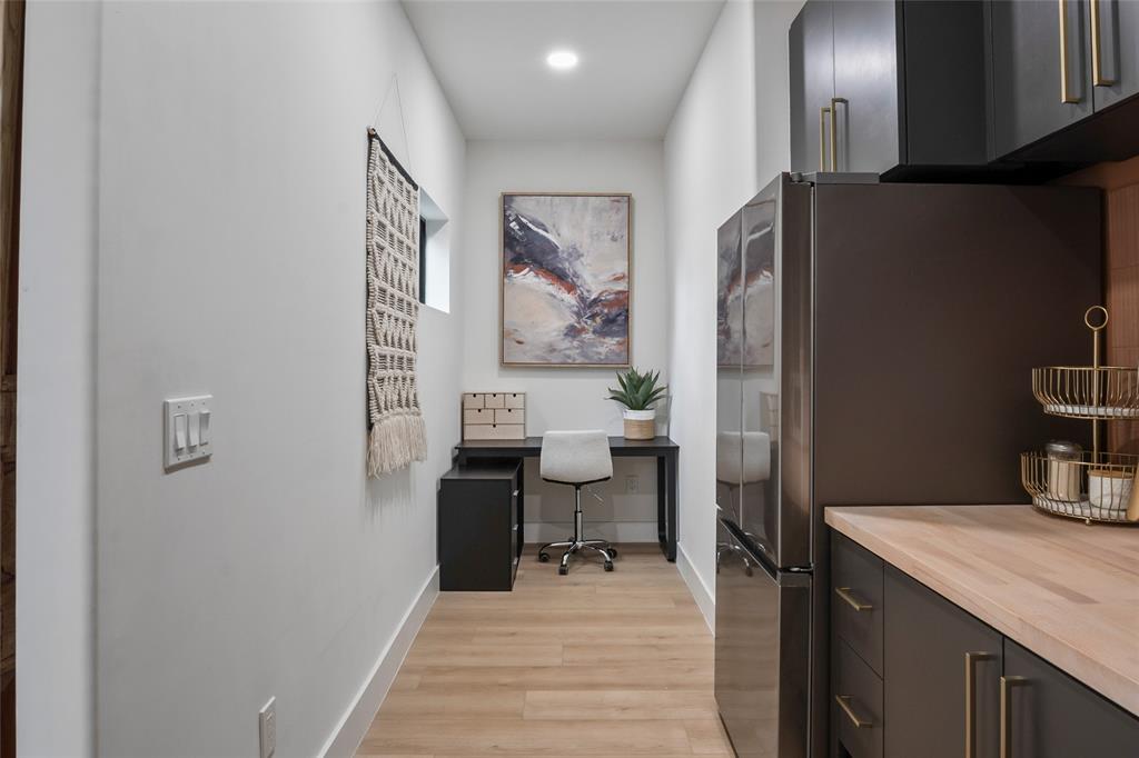 Moss Lake Estate - Residential