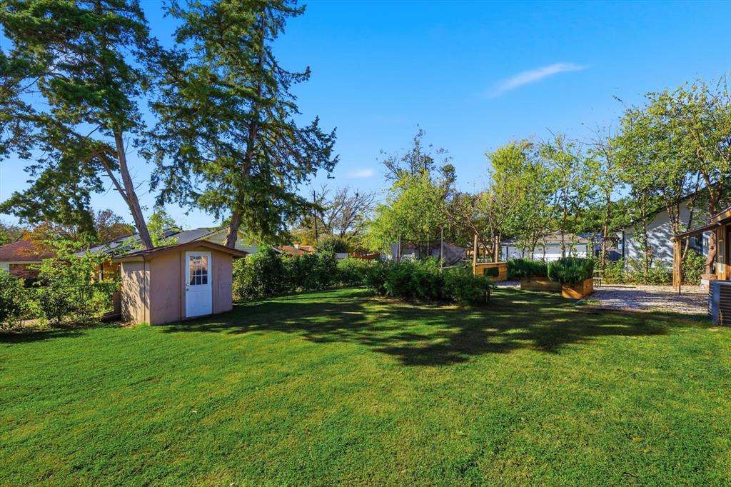 VALWOOD PARK 28 - Residential