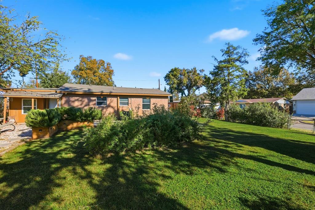 VALWOOD PARK 28 - Residential