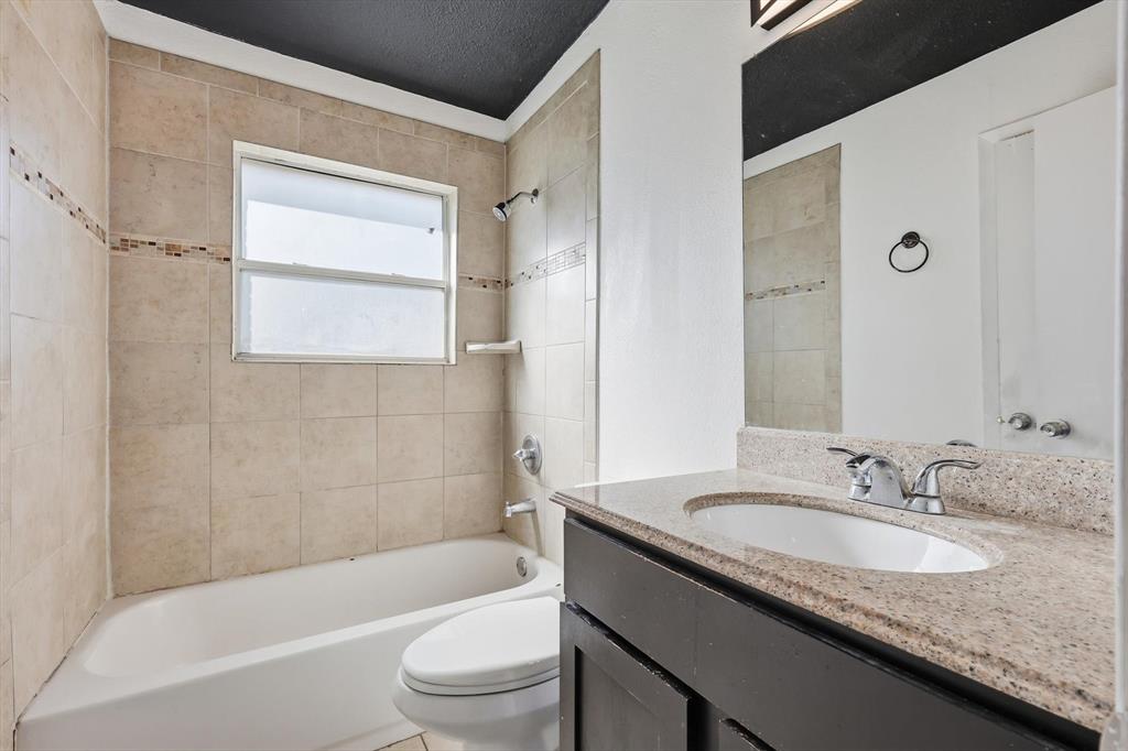 VALWOOD PARK 28 - Residential