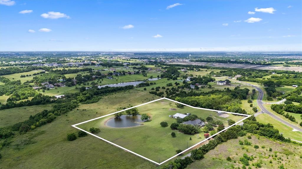 1187 N Country Lane