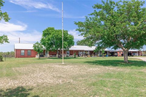 1360- A US Highway 84 W Mullin TX 76864