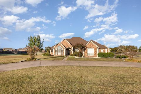 Photo of 1001 W Remington Park Drive, Terrell, TX 75160 (MLS # 21046609)