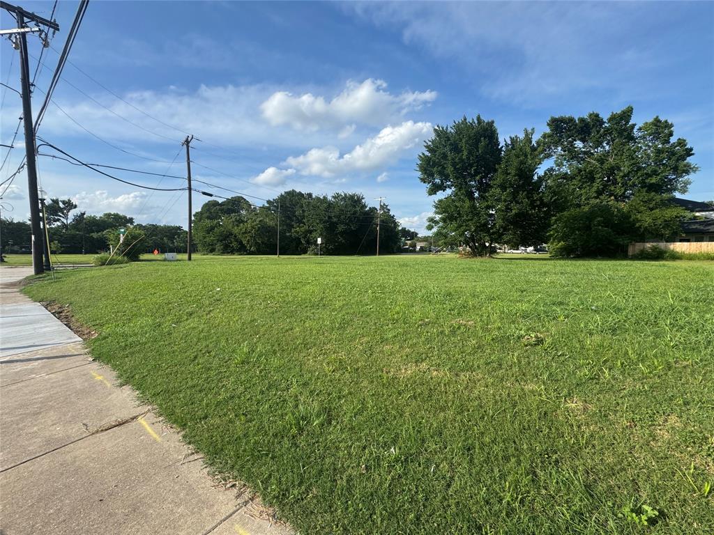 CENTRAL AVENUE 1 - Land