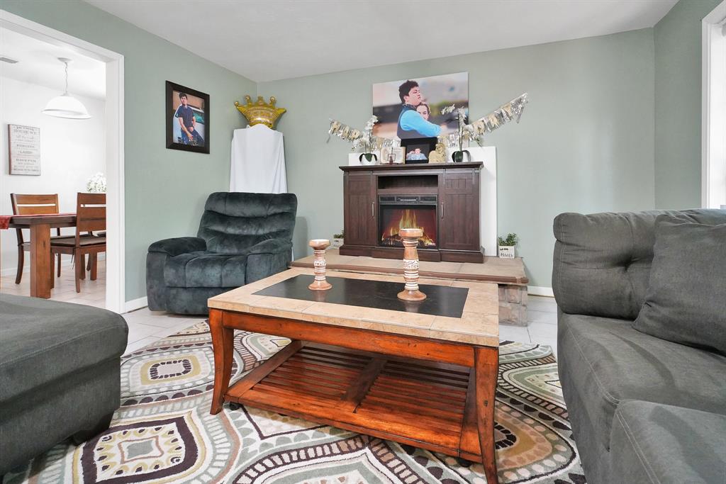 HOLLY LAKE RANCH (SEC 4) - Residential