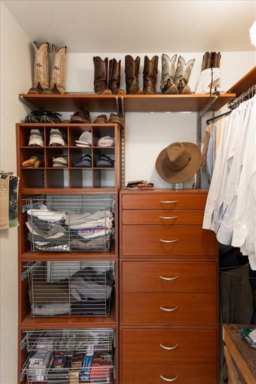 Neeil P at Burnett Park Condo - Residential