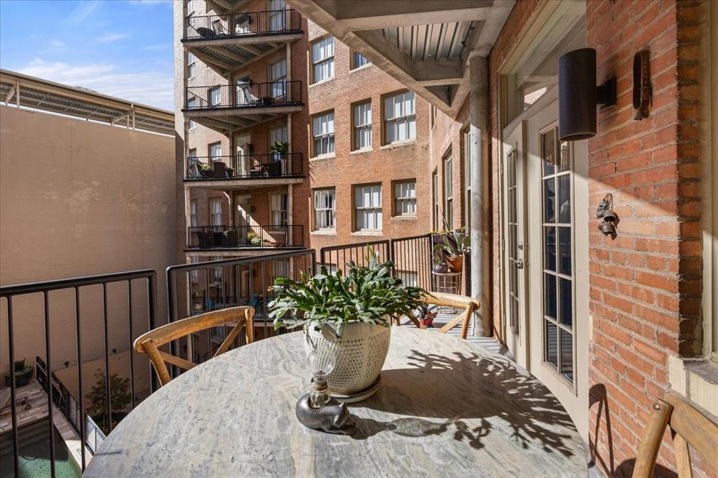 Neeil P at Burnett Park Condo - Residential