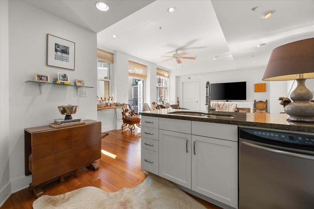 Neeil P at Burnett Park Condo - Residential