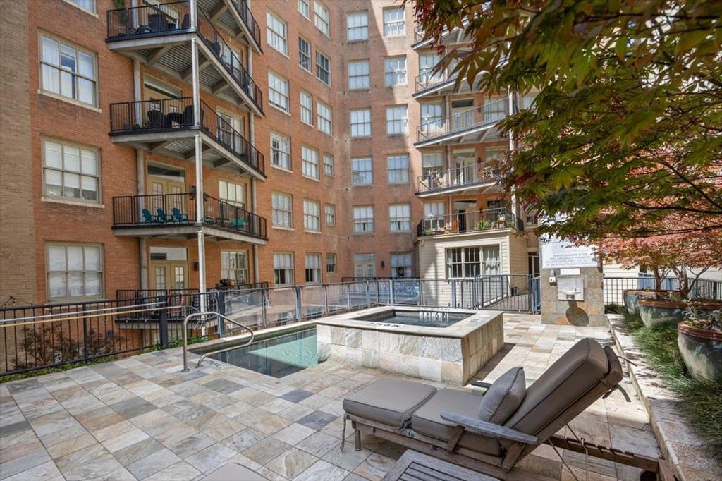 Neeil P at Burnett Park Condo - Residential