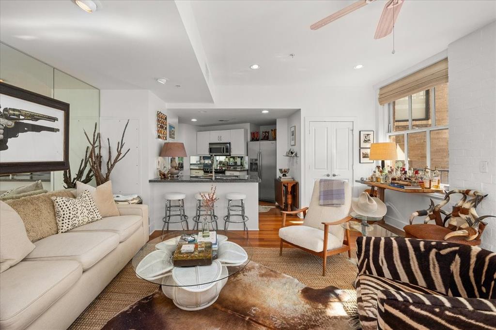 Neeil P at Burnett Park Condo - Residential