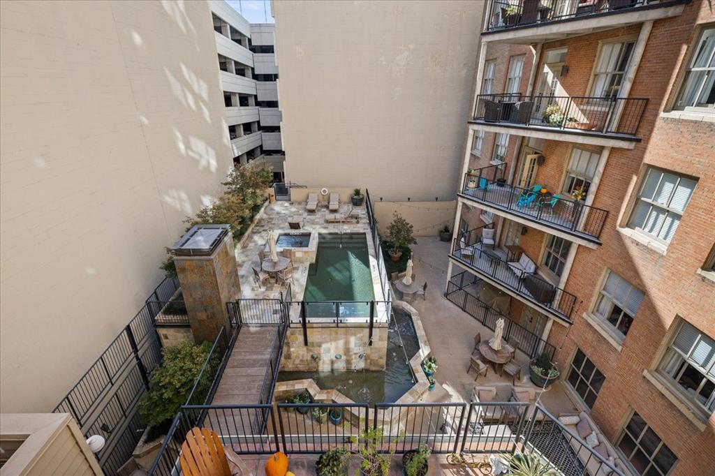 Neeil P at Burnett Park Condo - Residential