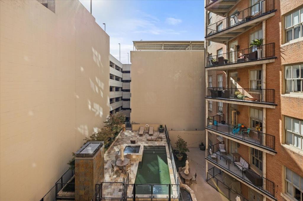 Neeil P at Burnett Park Condo - Residential