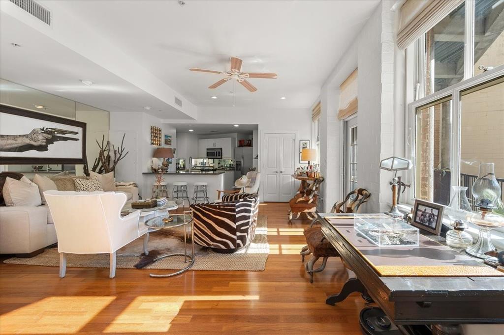 Neeil P at Burnett Park Condo - Residential