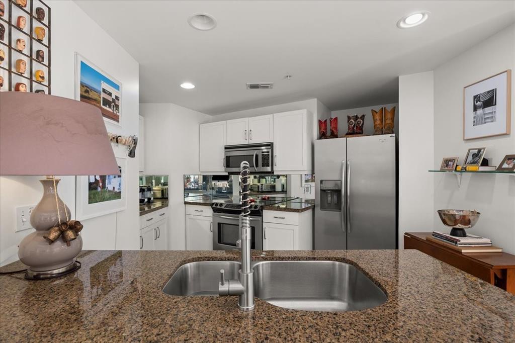 Neeil P at Burnett Park Condo - Residential