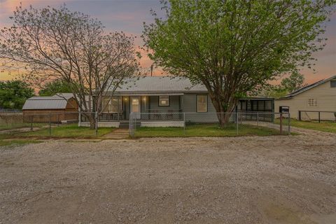 1205 SW 12th Street Mineral Wells TX 76067