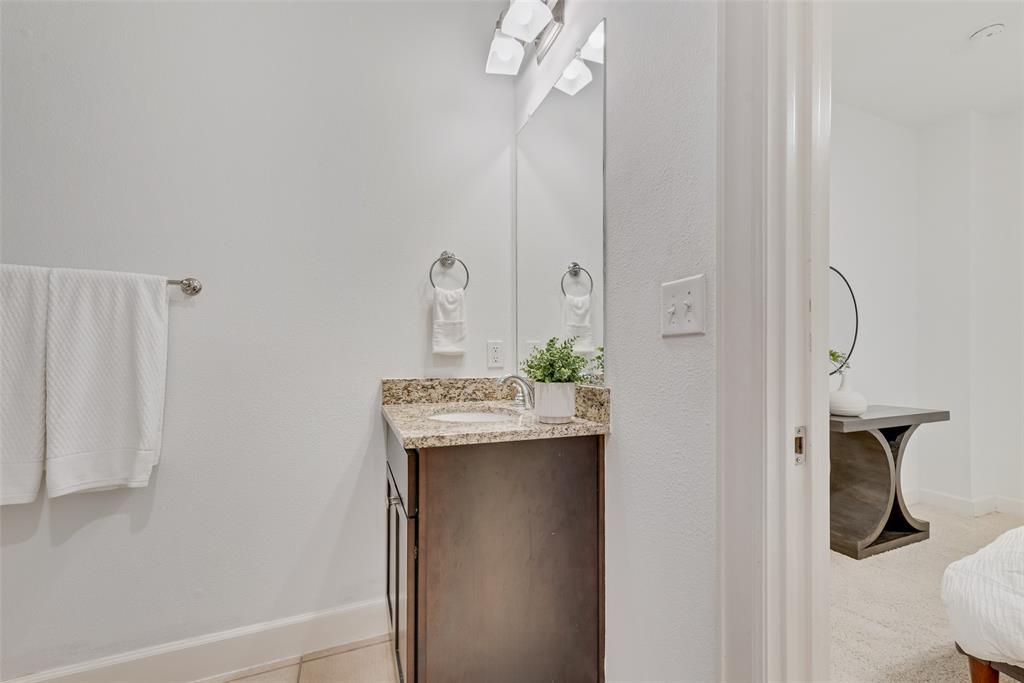 Vine Condo - Residential