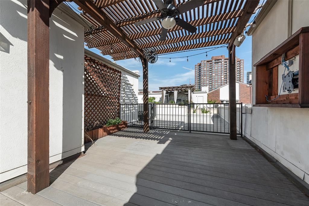 Vine Condo - Residential