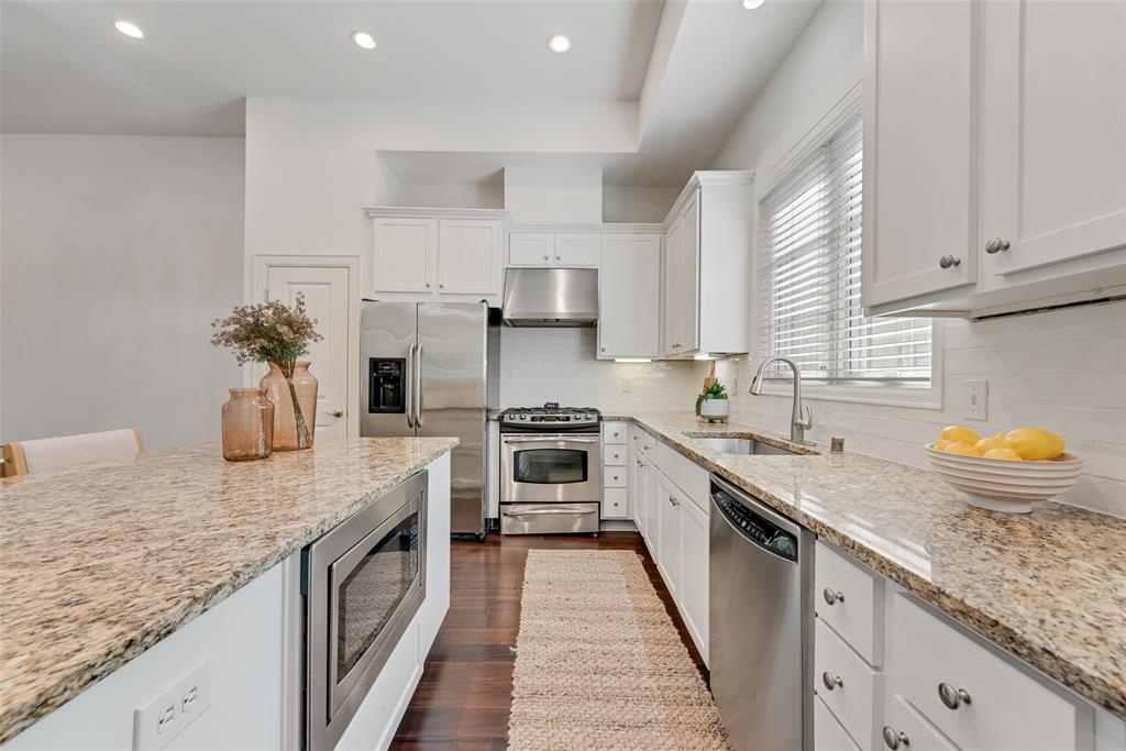 Vine Condo - Residential